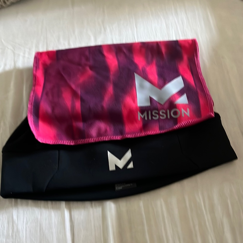 Mission Hydro Active beanie and cooling towel. Brand new never used